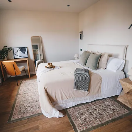 Boutique Lamar De 2*