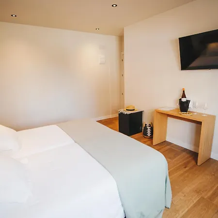 Boutique Lamar De 2*